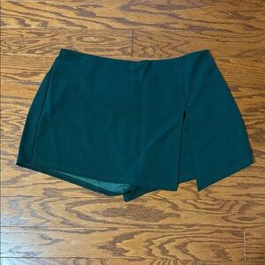 ⭐️SHEIN Forest Green Women's Skort